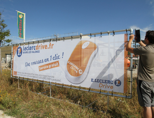 AFFICHAGE PUBLICITAIRE LECLERC